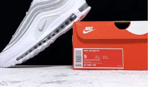 921826-105 97 Max White Reflect  Silver Air 0521